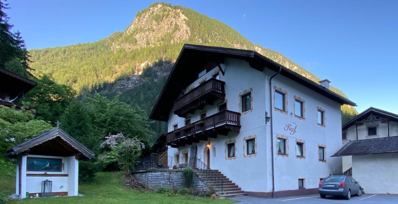 Hotel Haus Fiegl à Oetz Extérieur photo