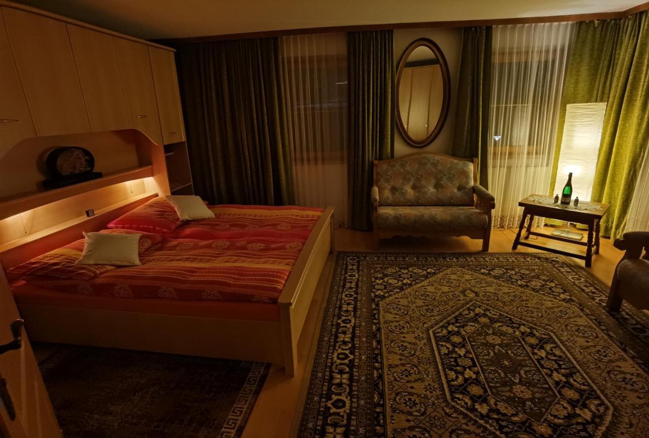 Hotel Haus Fiegl à Oetz Extérieur photo