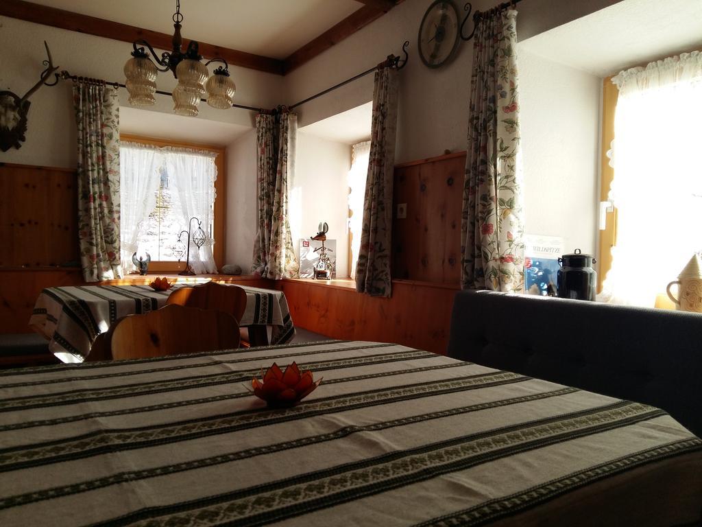 Hotel Haus Fiegl à Oetz Extérieur photo