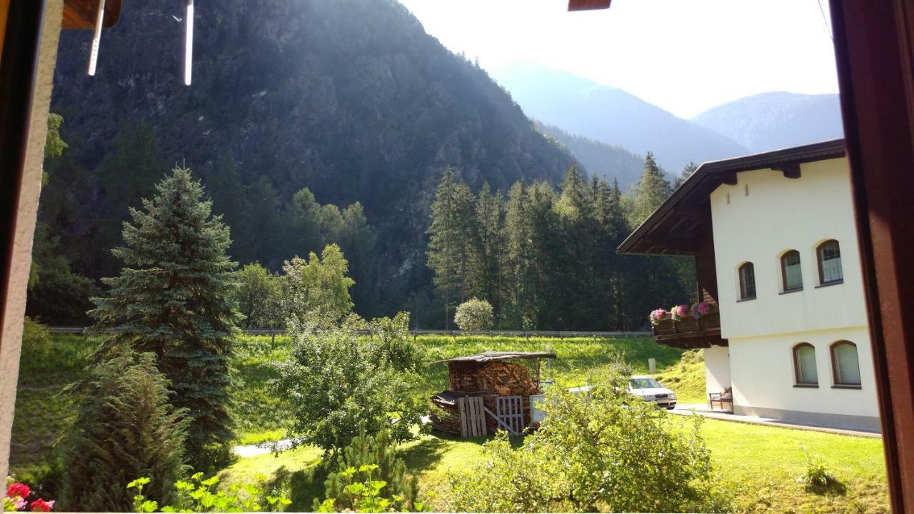 Hotel Haus Fiegl à Oetz Extérieur photo